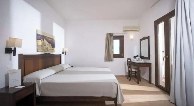 Номер Standard с балконом и с видом на сад Hersonissos Village Hotel & Bungalows