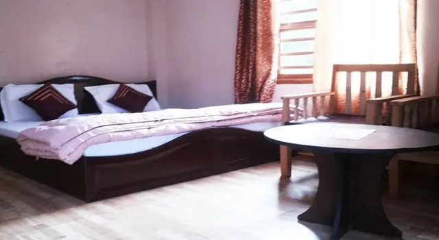 Junglee Resort, Rezervovat Lázně / Resort Bahadrabad Uttarakhand