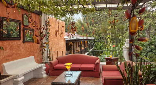 Hotel Las Farolas, Rezerwuj Hotel Antigua Guatemala Zacatepeques