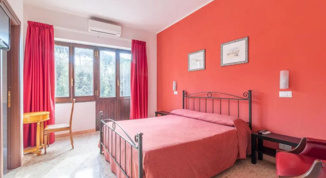 Номер Deluxe Three Guest House