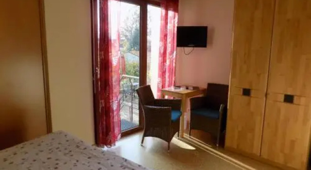 Zur Weinlaube, Book Hotel Rhodt unter Rietburg Rhineland-Palatinate