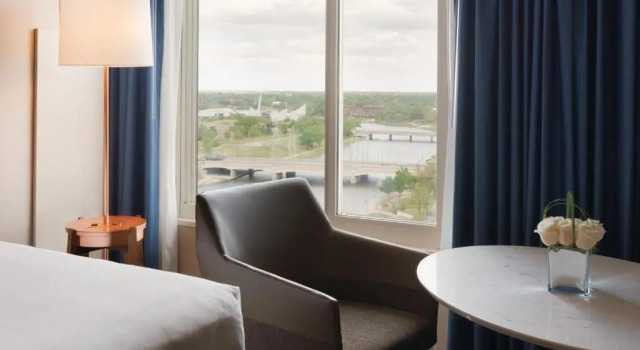 Номер с видом на реку Hyatt Regency Wichita