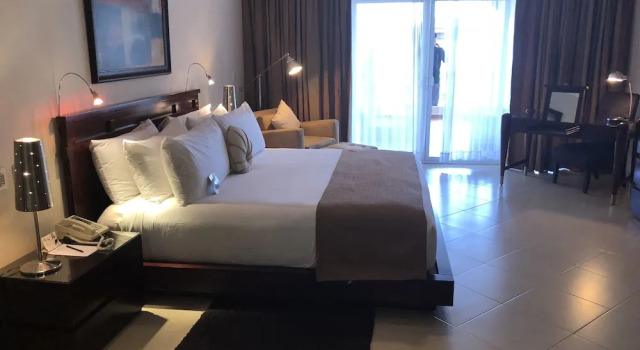 Lifestyle Kosher Presidential Suites, Забронировать Отель Отели Гурапито с завтраком, Завтраки