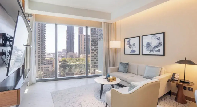 Апартаменты Comfort Address Residences Dubai Opera - Burj Khalifa City Views 1, 2, & 3-Bedroom Apartment 1 minute walk to Burj Khalifa, Dubai Mall, Dubai Fountain by Heaven Crest
