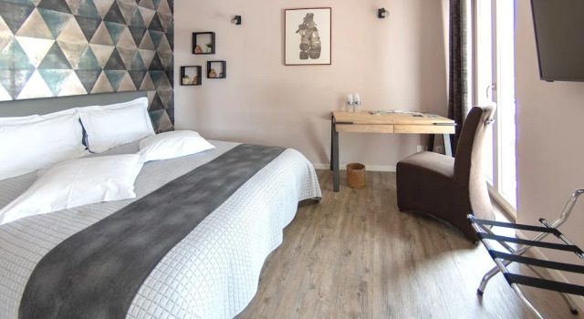 Confort double chambre avec balcon Le Relais de la Poste