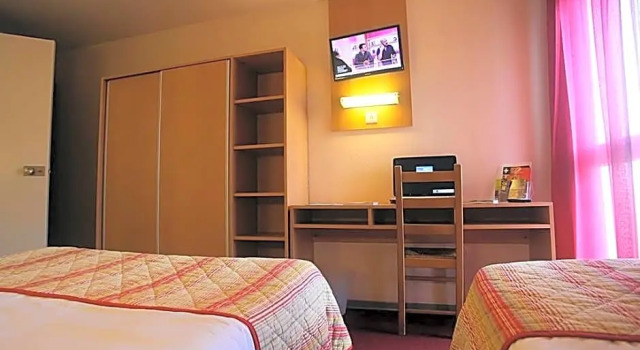 Семейный номер Standard The Originals City, Hôtel Le Pavillon, Béziers Est