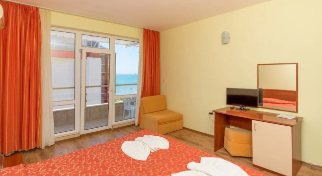 Двухместный номер Standard с балконом и с видом на море Iris Beach Hotel