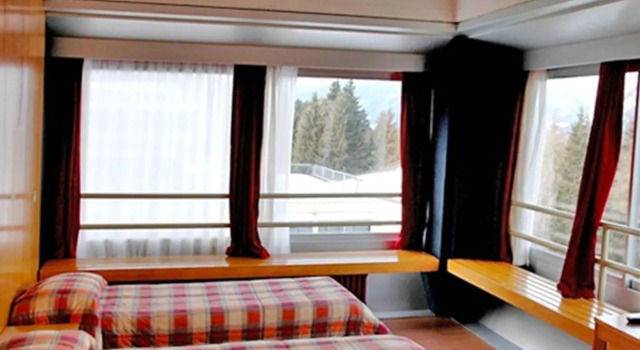 TH 1400 Hotel, Забронировать Отель Отели Медзана с парковкой, рядом с Подъемник Контре-Мальга Копай, Парковка
