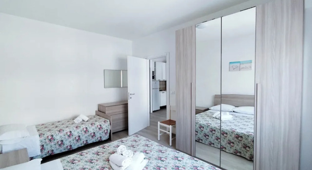 Flat With Balcony on the Seafront