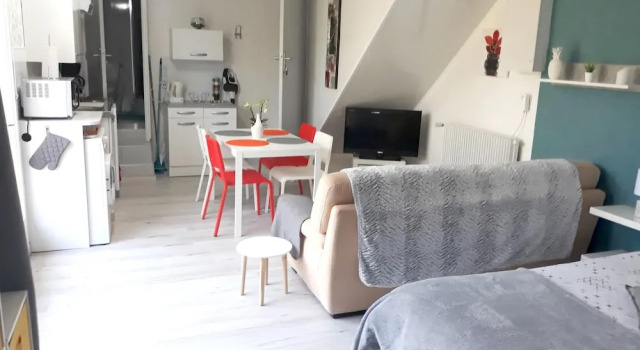 Studio in Saint-apollinaire, With Shared Pool, Enclosed Garden and Wifi
