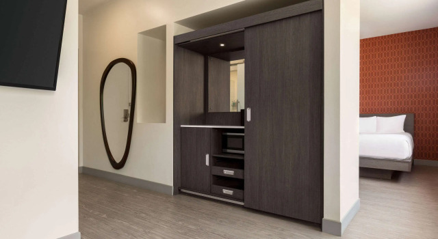 The Orbit Hotel, Trademark Collection by Wyndham, Rezervovat Hotel Fairview Park Ohio