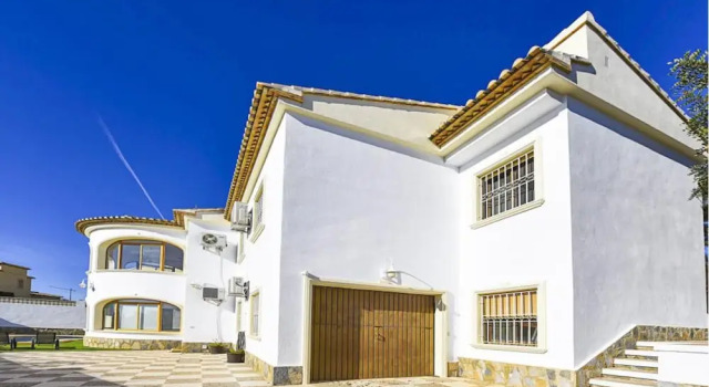 Villa in Calpe - 104270 by MO Rentals, Забронировать Вилла Отели Кальпе с бассейном, Бассейн