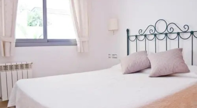 Hola! - Sitges by the beach