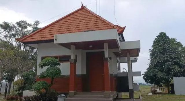 Villa HMD, Prenota Villa Hotel 3 stelle a Trawas, 3*