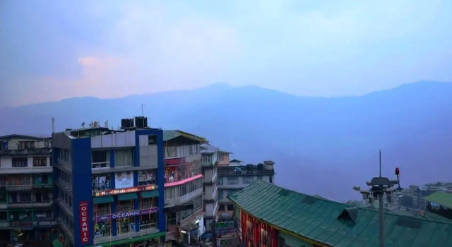 Suite Denzong Inn