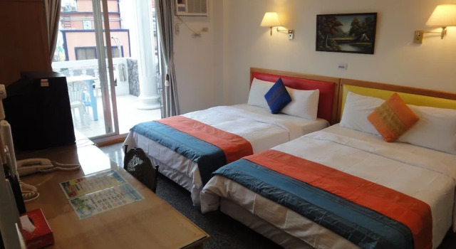 Четырёхместный номер Deluxe Formost Hotel