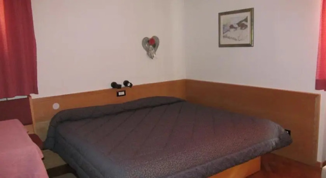 Bed & Breakfast Garnì Tobià, Забронировать Отель Отели Кампитело 3 звезды, рядом с Канатная дорога Кампителло-Коль Роделла (нижняя станция), 3*