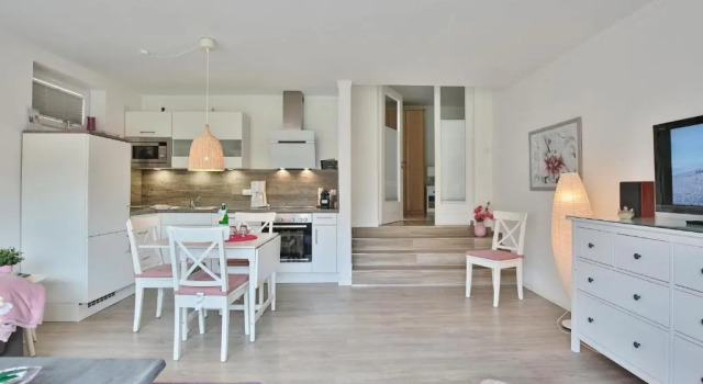 Appartemenhaus Linda-Lu Appartementhaus Linda-Lu Appartement 4, Забронировать Апартаменты/квартира Шарбойц Holstein Switzerland, рядом с Пляж Hundestrand