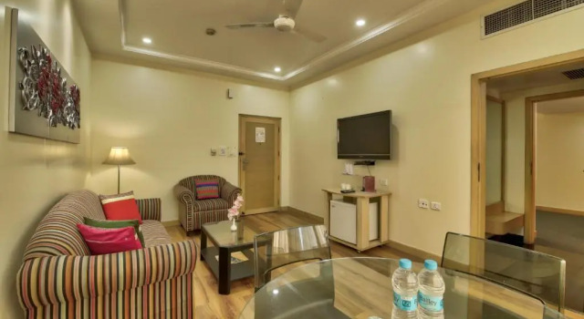 Люкс Vishwaratna Hotel