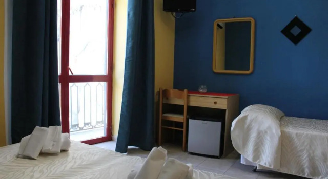 Трёхместный номер Standard с балконом Hotel Santuario Pompei