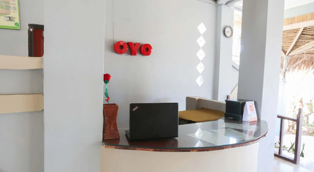 OYO 1651 Purnama Beach Hotel, Boek Hotel Hotels in Lombok met parkeren, Parkeren