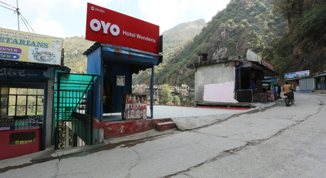 OYO Flagship 28382 Nautiyal Home Stay, Rezervovat Hotel Mussoorie Uttarakhand