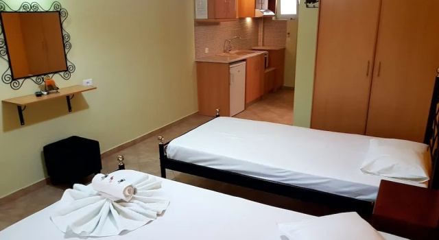 Студия Comfort с балконом Marathon Studios & Apartments