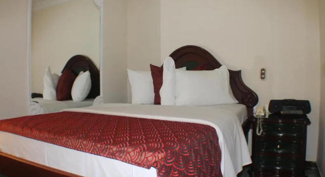 Lafont Park Hotel, Prenota Hotel Fontibon Bogotá