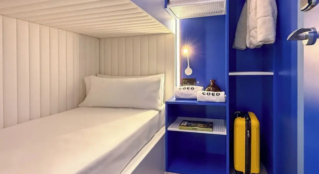 Капсула Coeo Hernan Ruiz Rooftop Pool Hostel