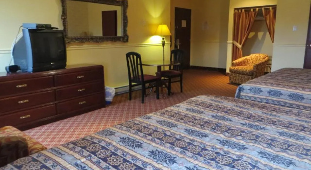 Четырёхместный номер Classic Auberge Montebello