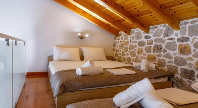 ADRIANS LUXURY APARTMENTS 1, Prenota Appartamento Drepano 