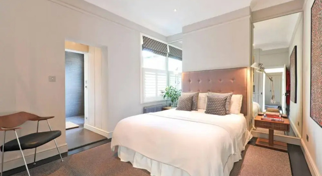 Newly Renovated 3 Bedroom Flat with Terrace