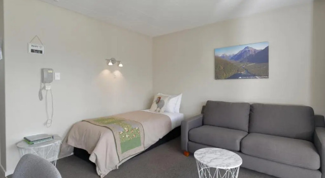 Номер Standard c 1 комнатой Aden Motel
