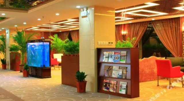 Трёхместный семейный люкс Senmiao Holiday Hotel