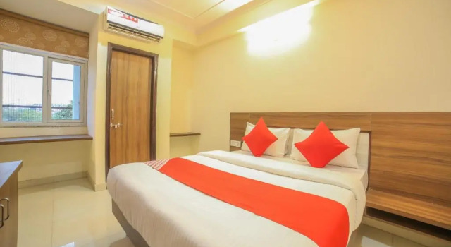 Номер Deluxe OYO 24565 Hotel Morgan