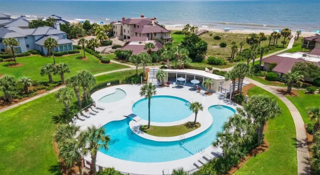 Номер Standard Just Beyond The Dune's Waters Edge Is A Cozy Ocean View Villa 3 Bedroom Villa by Peace Vacations