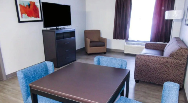 Neljän hengen Sviitti American Inn