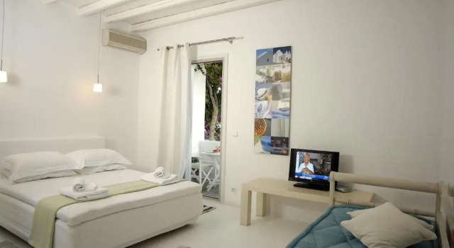 Полулюкс с видом на сад Kapetan Tasos Suites