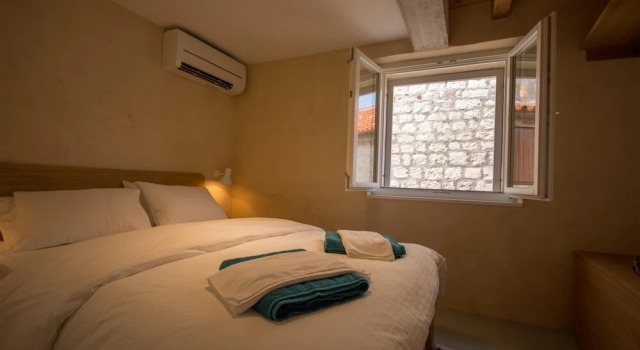 Коттедж с 3 комнатами с балконом Casa Sepia