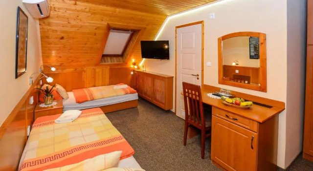 Номер Standard Tinódi Hotel és Étterem