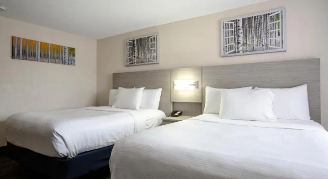 Четырёхместный номер Standard Hotel Aspen Flagstaff/ Grand Canyon InnSuites