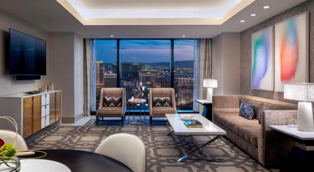 Двухместный люкс c 1 комнатой с видом на город Crockfords Las Vegas, LXR Hotels & Resorts at Resorts World