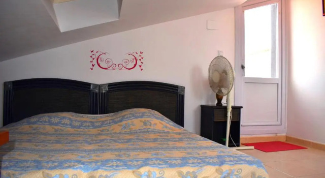 Apartamento Con Terraza Vistas Canal Ref 238
