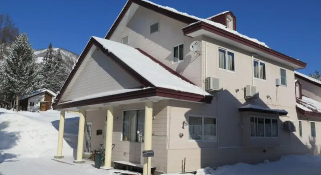 Трёхместный номер Standard Petit Hotel Assam