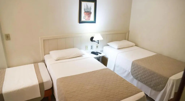 Трёхместный номер Standard Hotel BH Palace