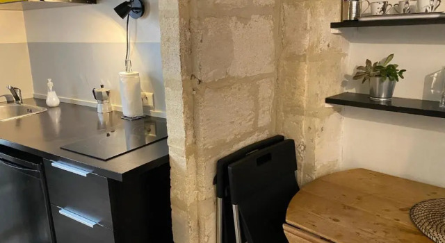 Апартаменты Lovely Avignon - Studio de charme plein centre - proche palais des papes