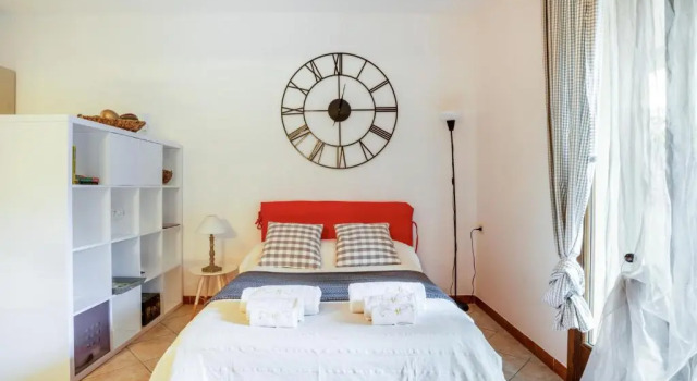 Студия Cosy Studio with lovely Outdoor Area!