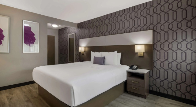 Двухместный номер Standard Sunset West Hotel, SureStay Collection By Best Western