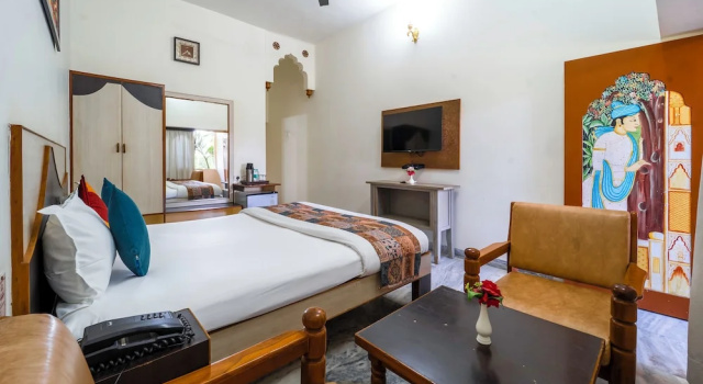 Номер Deluxe с балконом Hotel Chandrawati Palace