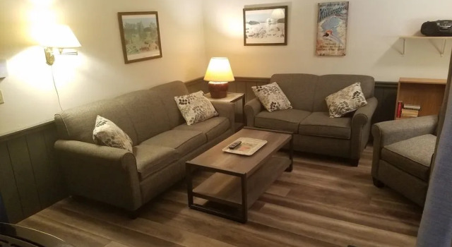 Ski in & out Spruce Glen Townhomes on Great Eastern Trail